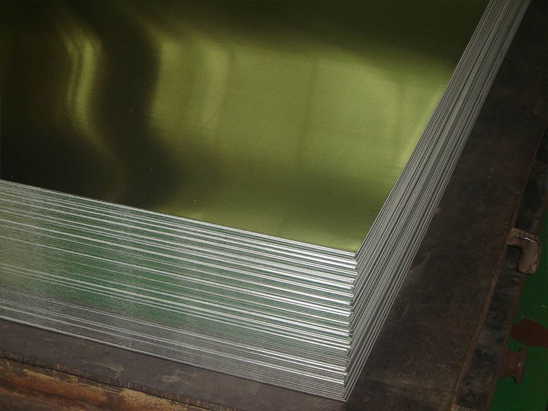 明泰鋁業(yè)長期供應(yīng)3003鋁板，出廠價(jià)更具優(yōu)勢