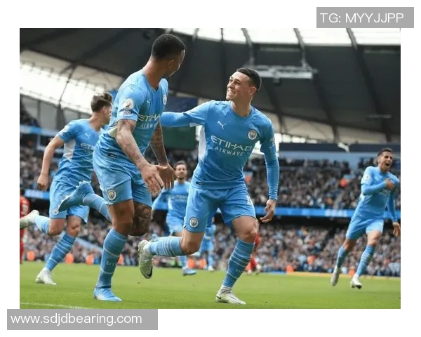 莱城迎战曼城期待逆袭球迷热议两队战术对决与球员状态