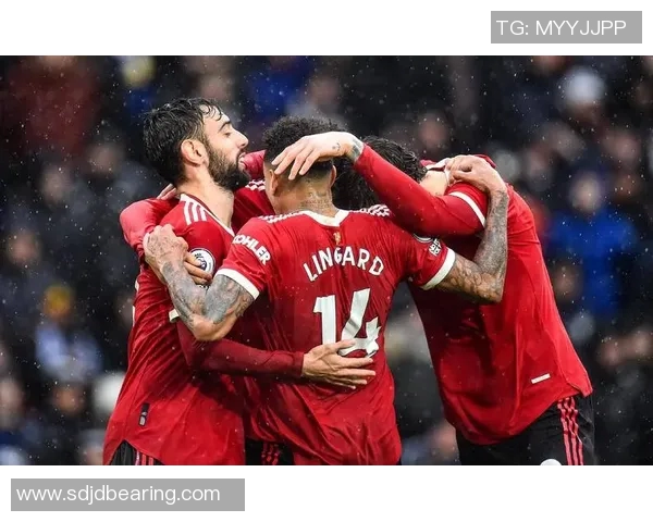 曼联主场迎战伯恩茅斯争夺英超关键三分的激烈对决