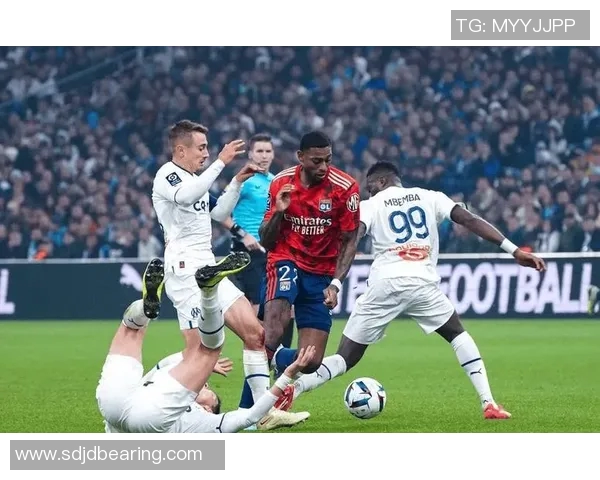 波尔多与里昂比赛前瞻分析及胜负预测解析