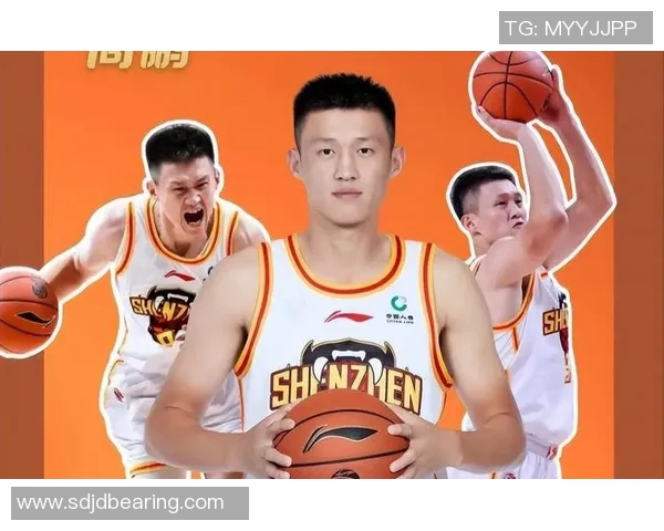 周鹏：从篮球场上的拼搏到生活中的坚持，见证成长与奋斗的传奇之路