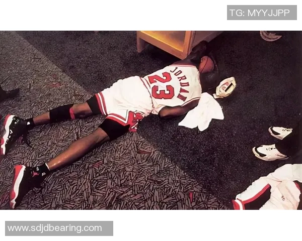 乔丹传奇:从篮球场上的巨星到全球文化偶像的蜕变之路 乔丹传奇:从篮球场上的巨星到全球文化偶像的蜕变之路