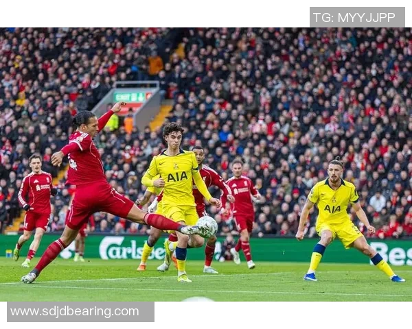 热刺与利物浦精彩对决录像回放分析与精彩瞬间集锦 热刺与利物浦精彩对决录像回放分析与精彩瞬间集锦