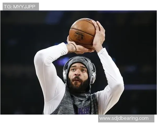 莱万领衔球队新赛季征程展望助力争夺冠军荣耀与个人成就